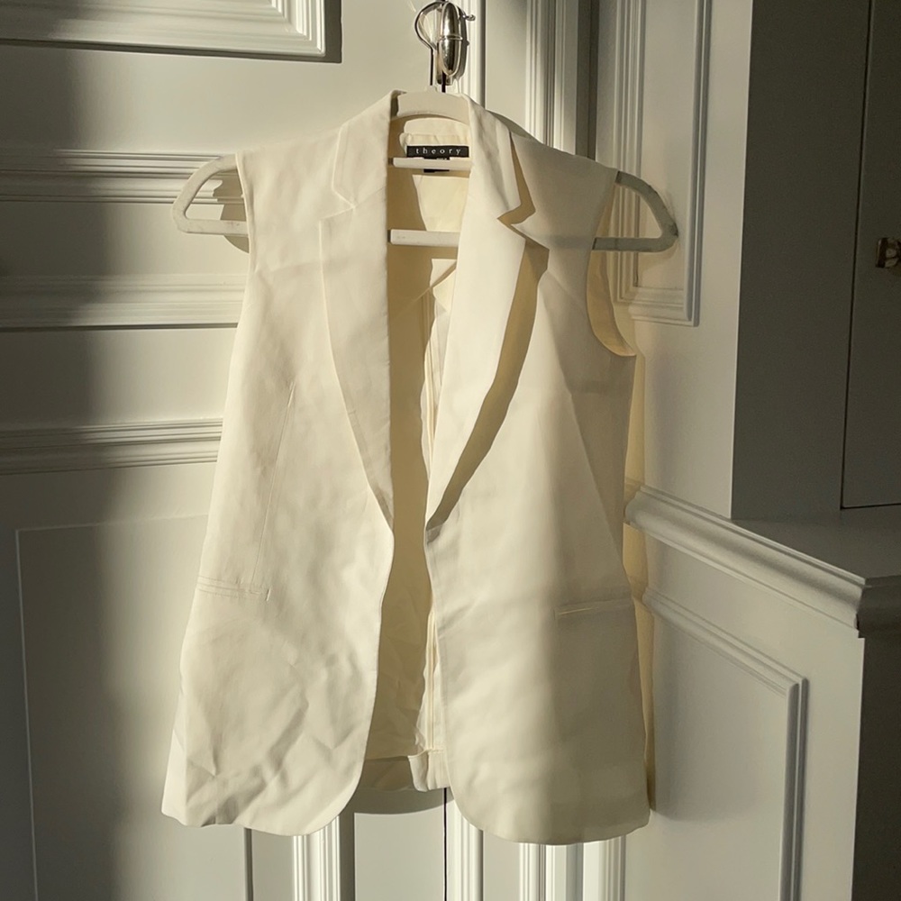 THEORY VEST